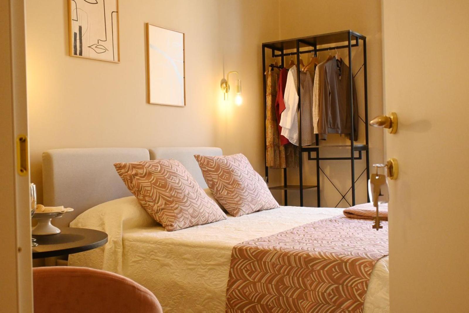Ta-49 Bed E Breakfast Acomodação com café da manhã Nápoles Exterior foto