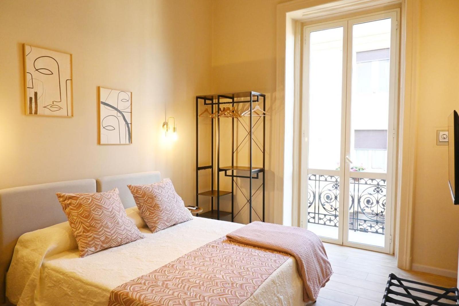 Ta-49 Bed E Breakfast Acomodação com café da manhã Nápoles Exterior foto