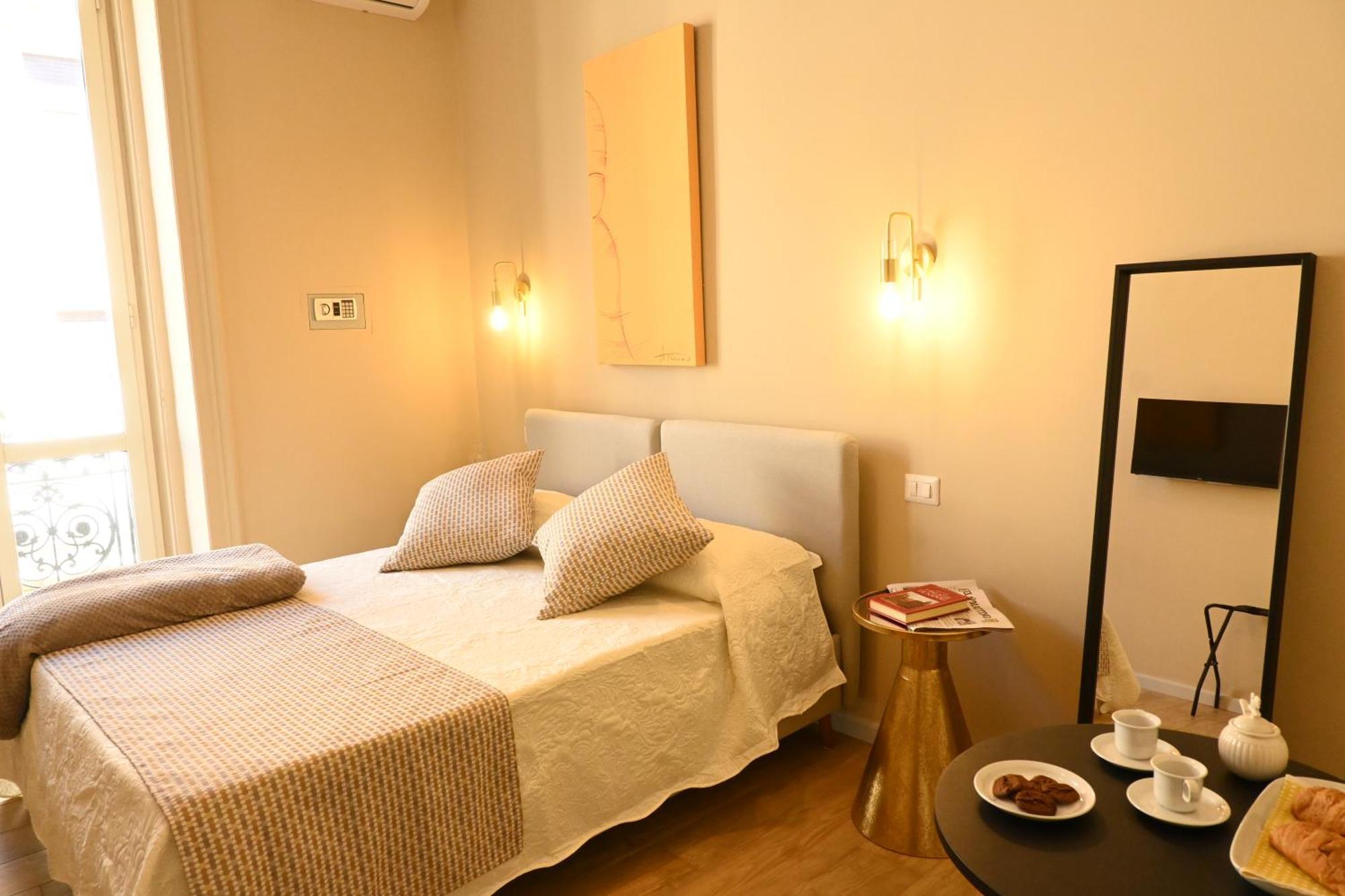Ta-49 Bed E Breakfast Acomodação com café da manhã Nápoles Exterior foto