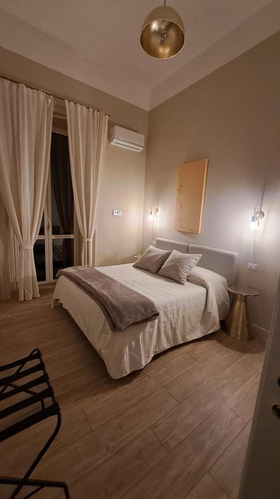 Ta-49 Bed E Breakfast Acomodação com café da manhã Nápoles Exterior foto