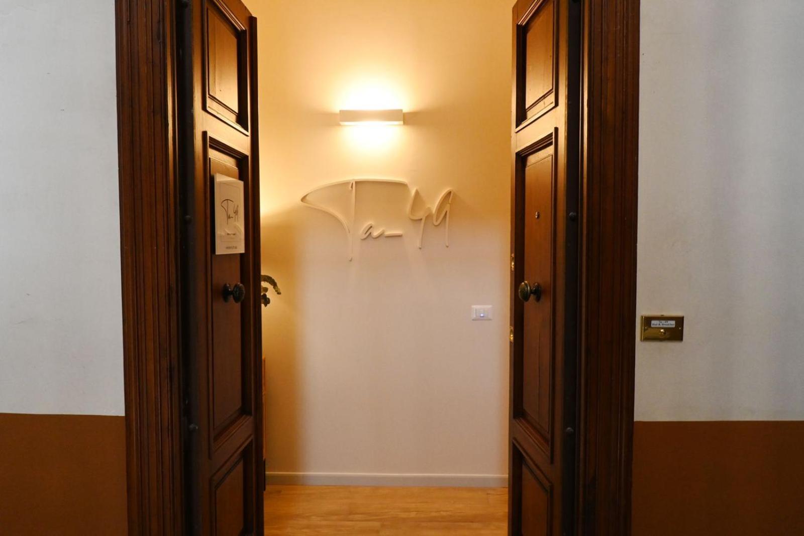 Ta-49 Bed E Breakfast Acomodação com café da manhã Nápoles Exterior foto
